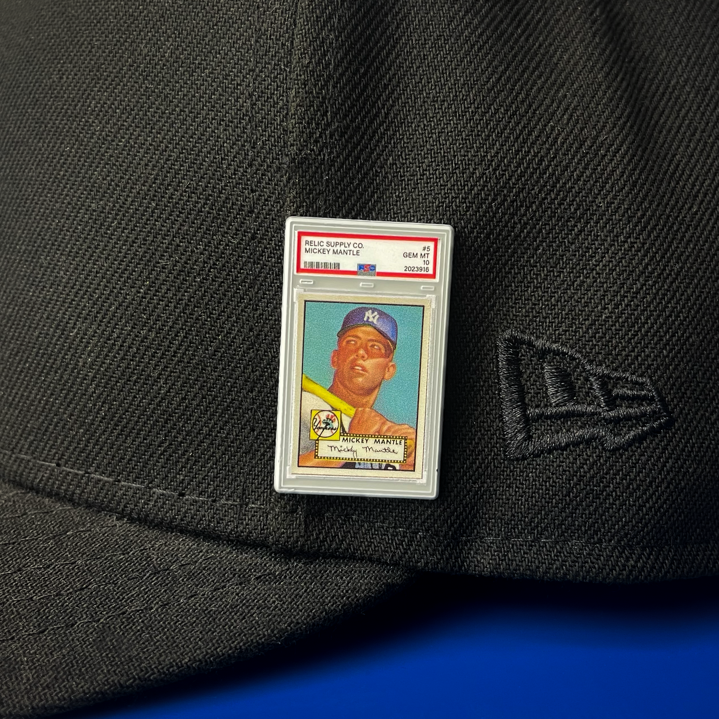 1952 Mickey Mantle Topps Graded Enamel Pin